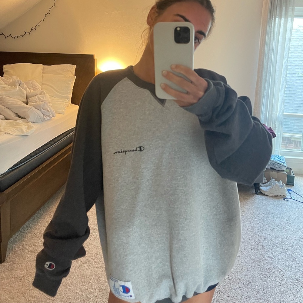 Vintage crewneck
